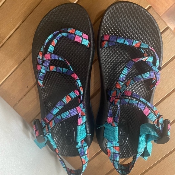 Chaco sandals size 4 youth - Picture 1 of 4